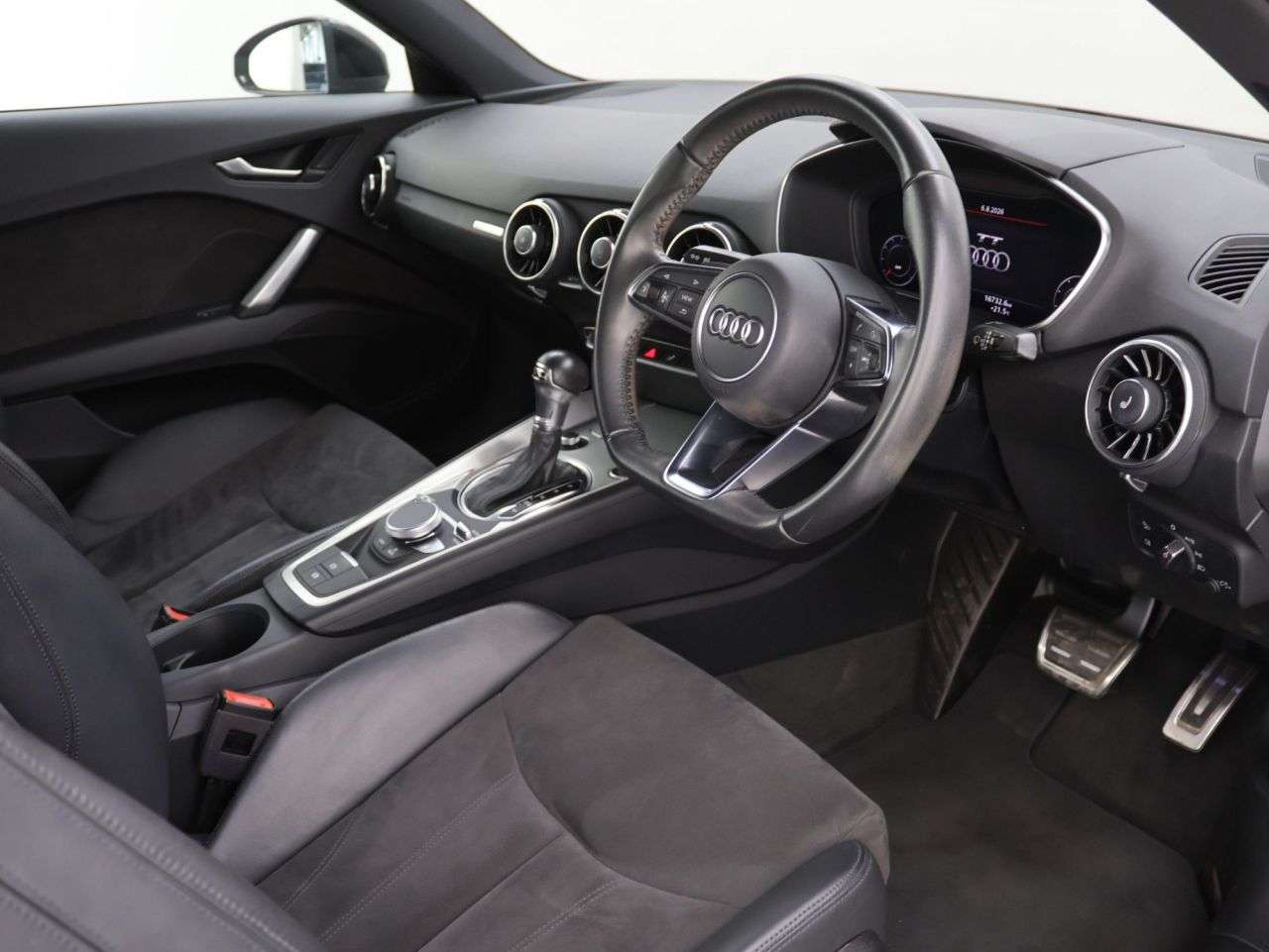 2021 AUDI TT 2021 AUDI TT