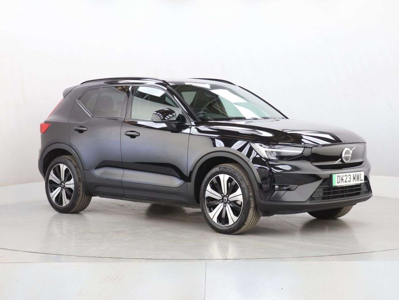 A 2023 VOLVO XC40 Recharge 69kWh Plus SUV 5dr Electric Auto (231 ps) A 2023 VOLVO XC40 Recharge 69kWh Plus SUV 5dr Electric Auto (231 ps)