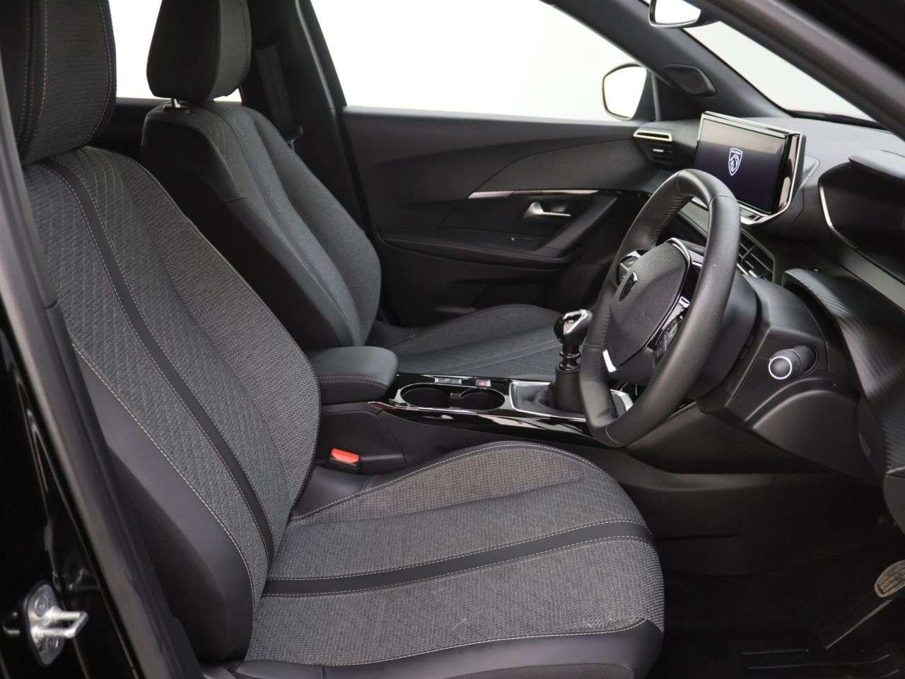 2024 PEUGEOT 2008 2024 PEUGEOT 2008