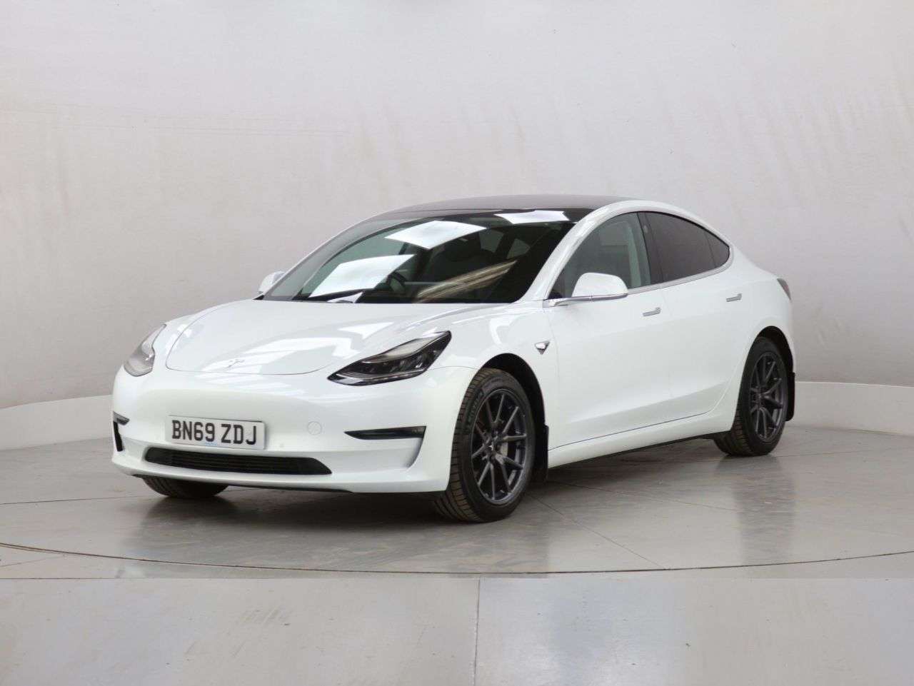 2019 TESLA MODEL 3 2019 TESLA MODEL 3