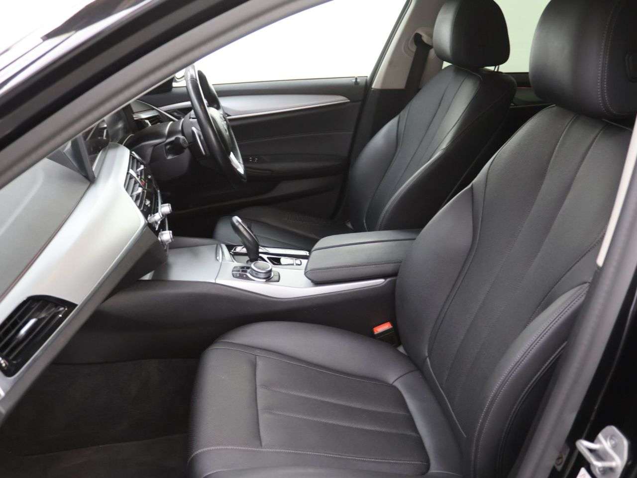 2022 BMW 5 SERIES 2022 BMW 5 SERIES