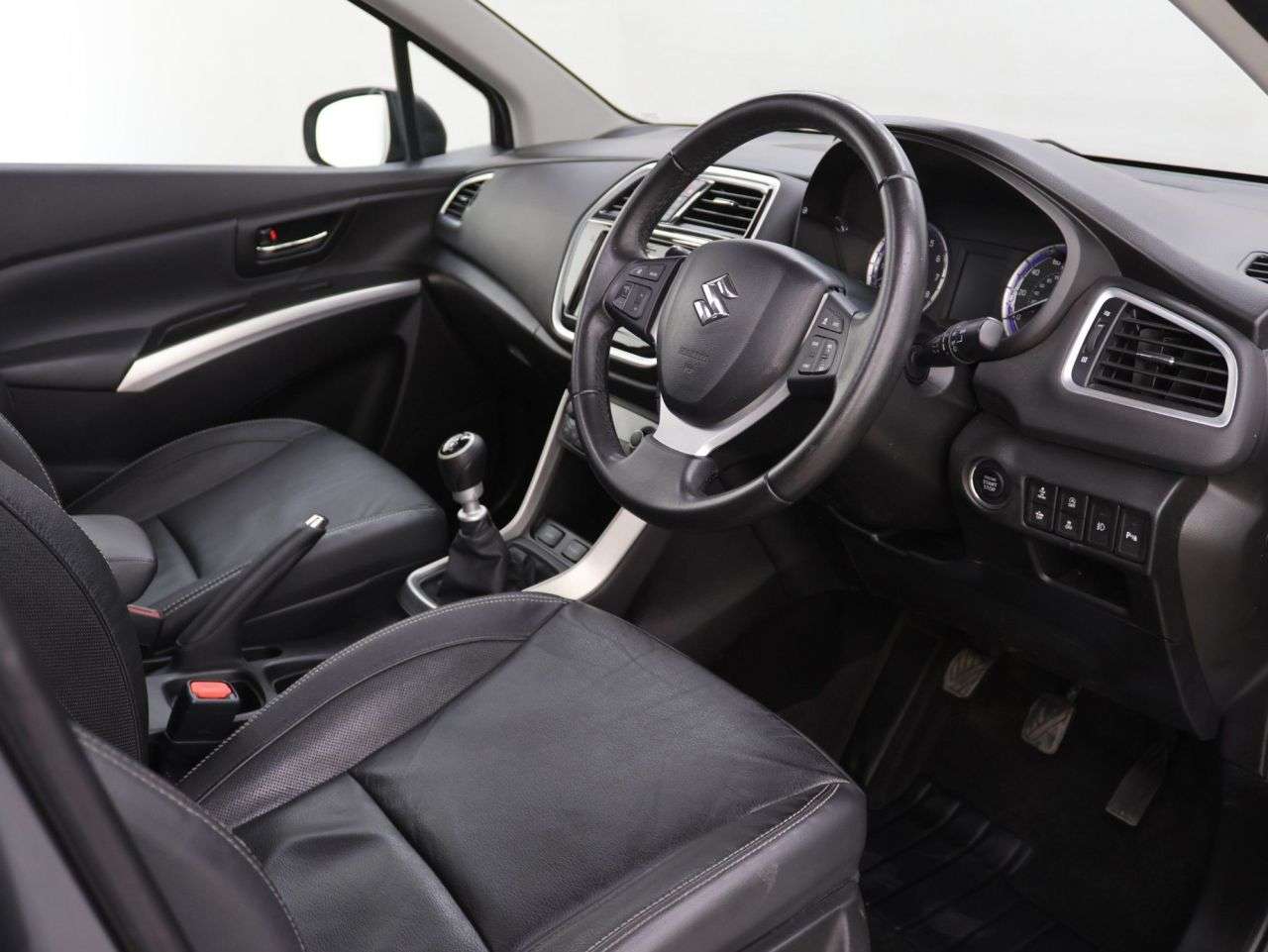 2017 SUZUKI SX4 S-CROSS 2017 SUZUKI SX4 S-CROSS