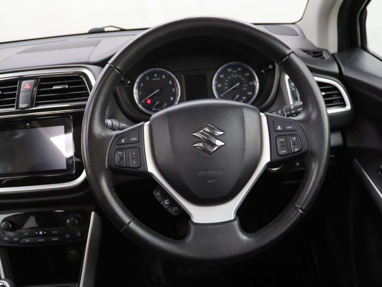 2017 SUZUKI SX4 S-CROSS 2017 SUZUKI SX4 S-CROSS