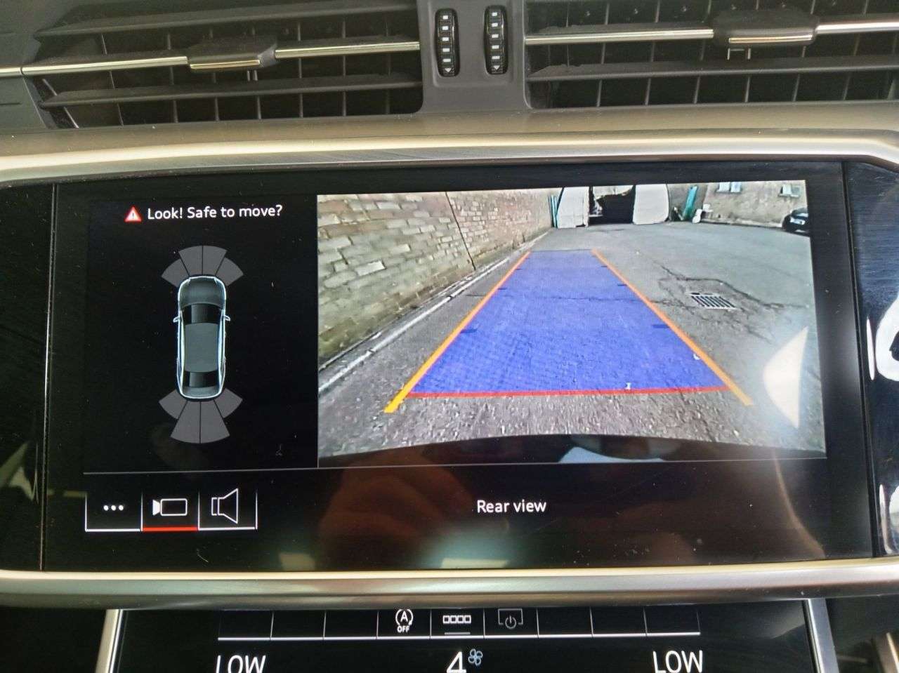 A 2024 AUDI A6 SALOON 2.0 TFSI 40 S line Saloon 4dr Petrol S Tronic Euro 6 (s/s) (204 ps) A 2024 AUDI A6 SALOON 2.0 TFSI 40 S line Saloon 4dr Petrol S Tronic Euro 6 (s/s) (204 ps)