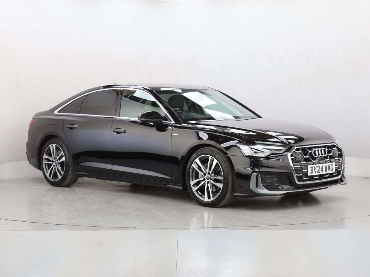 A 2024 AUDI A6 SALOON 2.0 TFSI 40 S line Saloon 4dr Petrol S Tronic Euro 6 (s/s) (204 ps) A 2024 AUDI A6 SALOON 2.0 TFSI 40 S line Saloon 4dr Petrol S Tronic Euro 6 (s/s) (204 ps)