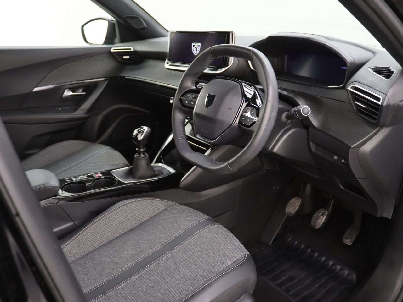 2024 PEUGEOT 2008 2024 PEUGEOT 2008
