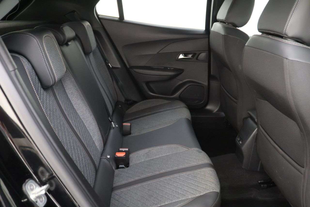 2024 PEUGEOT 2008 2024 PEUGEOT 2008