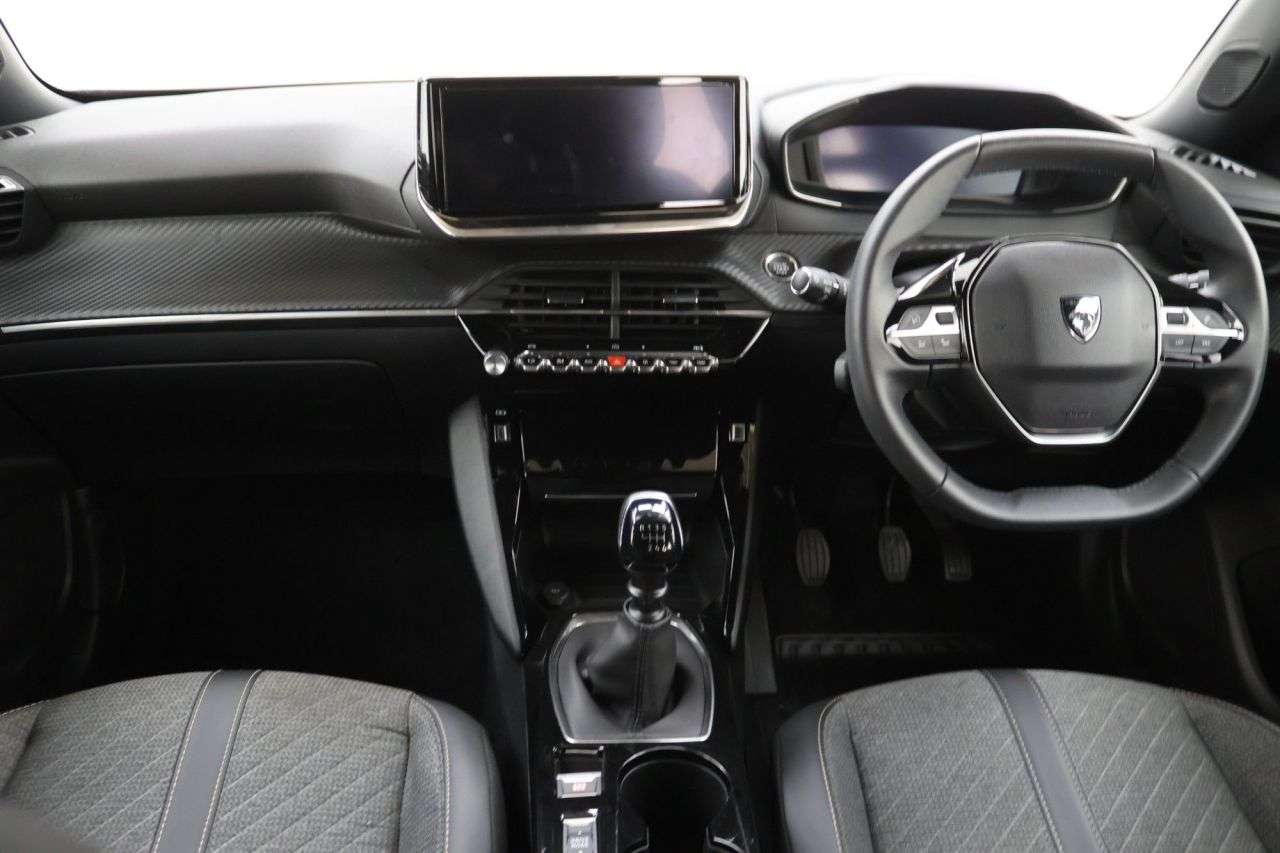 2024 PEUGEOT 2008 2024 PEUGEOT 2008