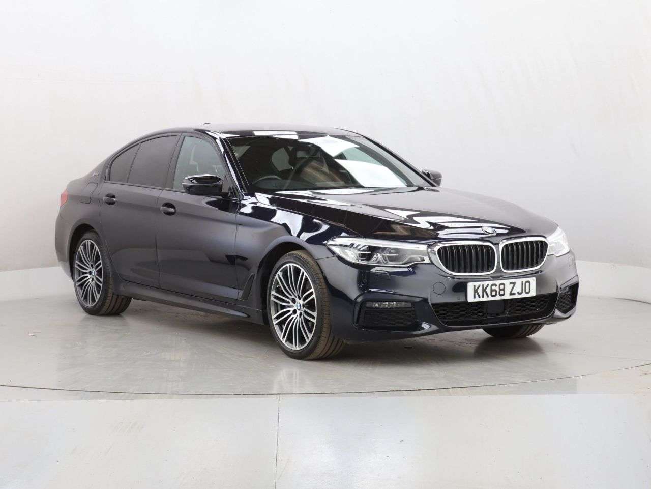 A 2019 BMW 5 SERIES 2.0 530e 9.2kWh M Sport Saloon 4dr Petrol Plug-in Hybrid Auto Euro 6 (s/s) A 2019 BMW 5 SERIES 2.0 530e 9.2kWh M Sport Saloon 4dr Petrol Plug-in Hybrid Auto Euro 6 (s/s)