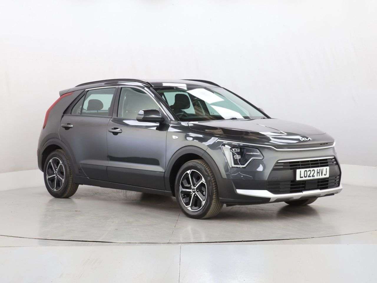 A 2022 KIA NIRO 1.6h GDi 2 SUV 5dr Petrol Hybrid DCT Euro 6 (s/s) (139 bhp) A 2022 KIA NIRO 1.6h GDi 2 SUV 5dr Petrol Hybrid DCT Euro 6 (s/s) (139 bhp)