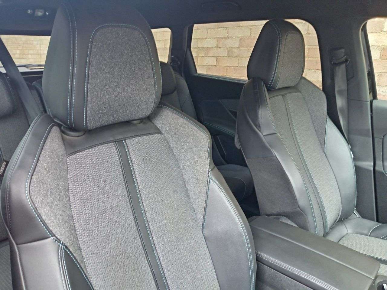2023 PEUGEOT 5008 2023 PEUGEOT 5008