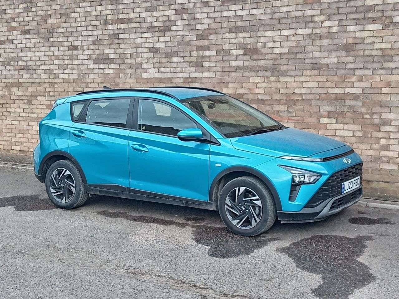 A 2023 HYUNDAI BAYON 1.0 T-GDi MHEV SE Connect SUV 5dr Petrol Hybrid DCT Euro 6 (s/s) (100 ps) A 2023 HYUNDAI BAYON 1.0 T-GDi MHEV SE Connect SUV 5dr Petrol Hybrid DCT Euro 6 (s/s) (100 ps)