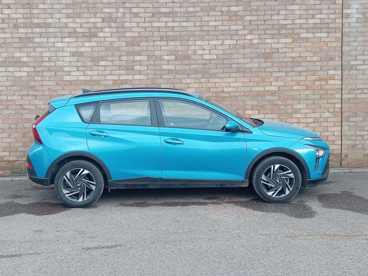 A 2023 HYUNDAI BAYON 1.0 T-GDi MHEV SE Connect SUV 5dr Petrol Hybrid DCT Euro 6 (s/s) (100 ps) A 2023 HYUNDAI BAYON 1.0 T-GDi MHEV SE Connect SUV 5dr Petrol Hybrid DCT Euro 6 (s/s) (100 ps)