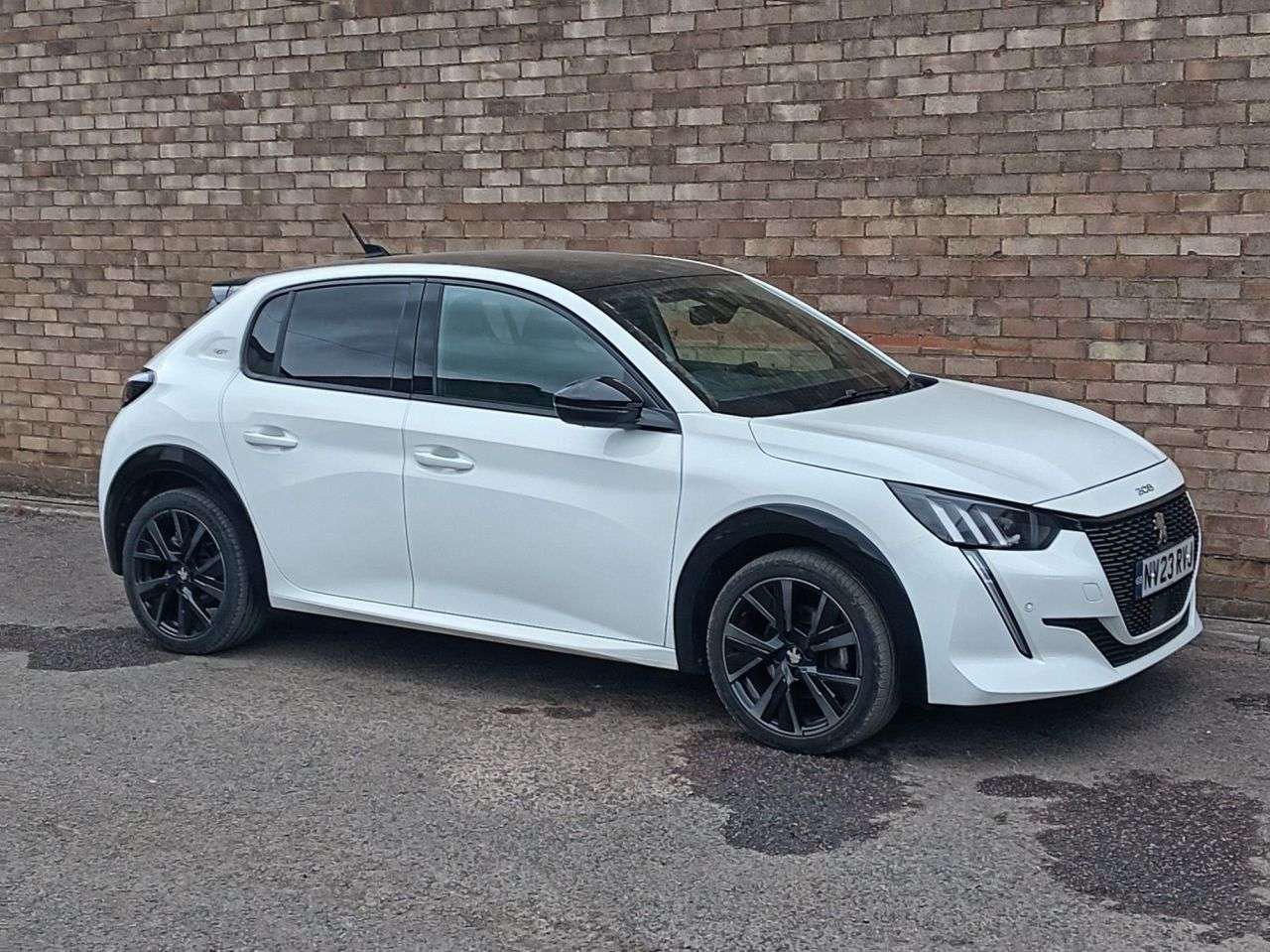 A 2023 PEUGEOT 208 1.2 PureTech GT Hatchback 5dr Petrol Manual Euro 6 (s/s) (100 ps) A 2023 PEUGEOT 208 1.2 PureTech GT Hatchback 5dr Petrol Manual Euro 6 (s/s) (100 ps)
