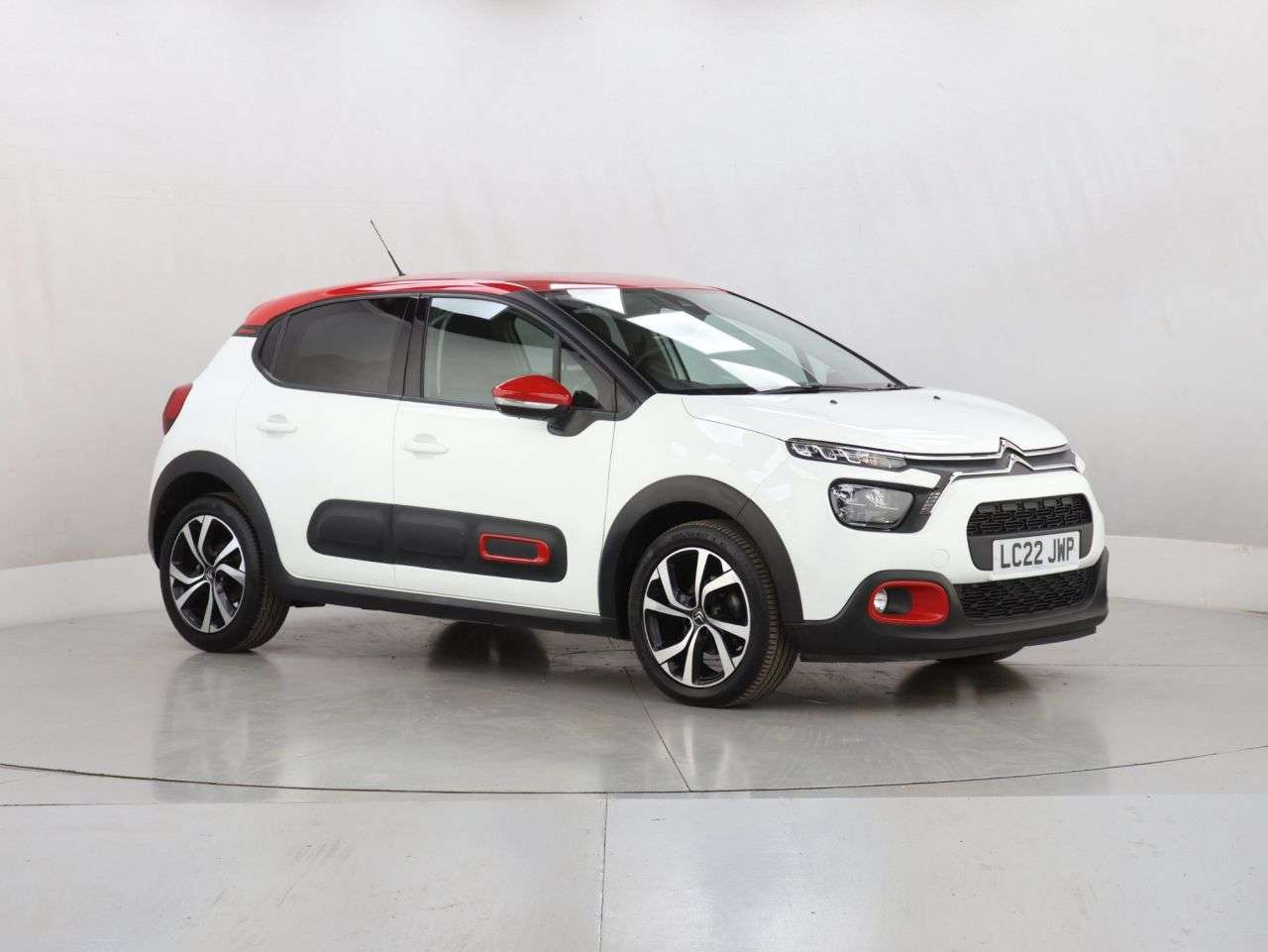 A 2022 CITROEN C3 1.2 PureTech Shine Plus Hatchback 5dr Petrol EAT6 Euro 6 (s/s) (110 ps) A 2022 CITROEN C3 1.2 PureTech Shine Plus Hatchback 5dr Petrol EAT6 Euro 6 (s/s) (110 ps)