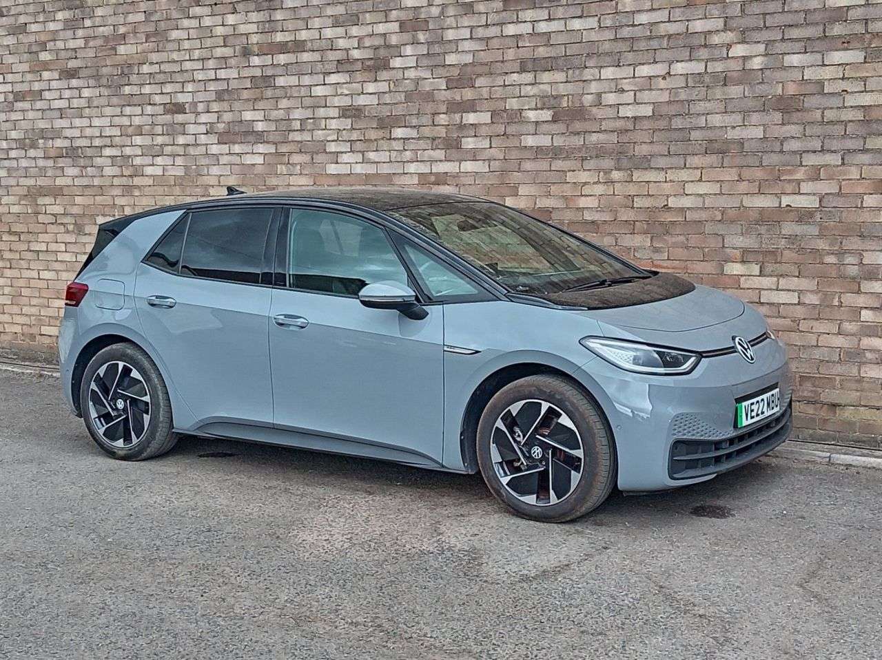 A 2022 VOLKSWAGEN ID3 Pro Performance 58kWh Family Hatchback 5dr Electric Auto (204 ps) A 2022 VOLKSWAGEN ID3 Pro Performance 58kWh Family Hatchback 5dr Electric Auto (204 ps)