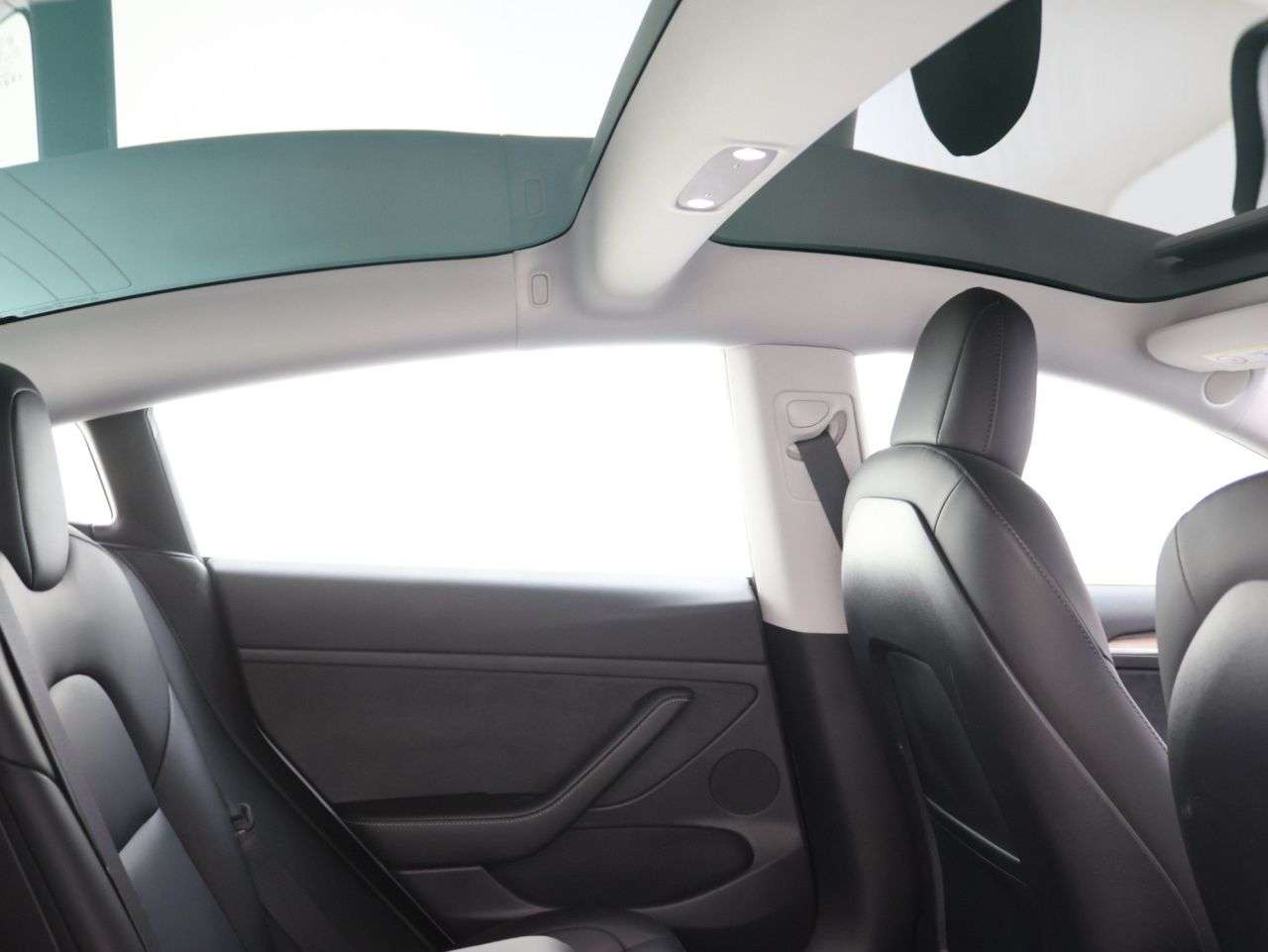 A 2023 TESLA MODEL 3 Long Range Saloon 4dr Electric Auto RWD (282 ps) A 2023 TESLA MODEL 3 Long Range Saloon 4dr Electric Auto RWD (282 ps)