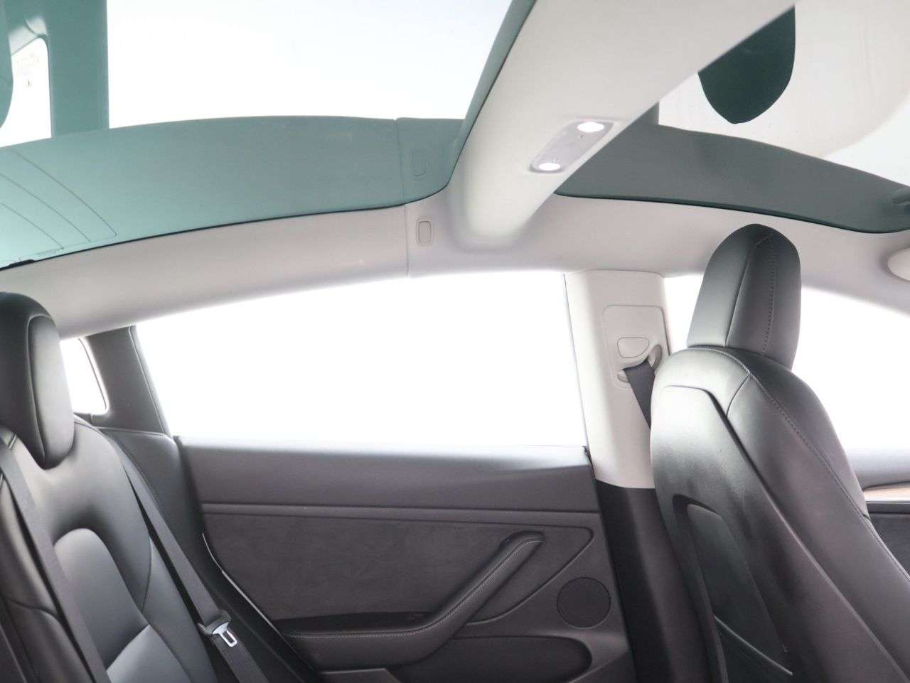 A 2021 TESLA MODEL 3 (Dual Motor) Long Range Saloon 4dr Electric Auto 4WDE (346 ps) A 2021 TESLA MODEL 3 (Dual Motor) Long Range Saloon 4dr Electric Auto 4WDE (346 ps)