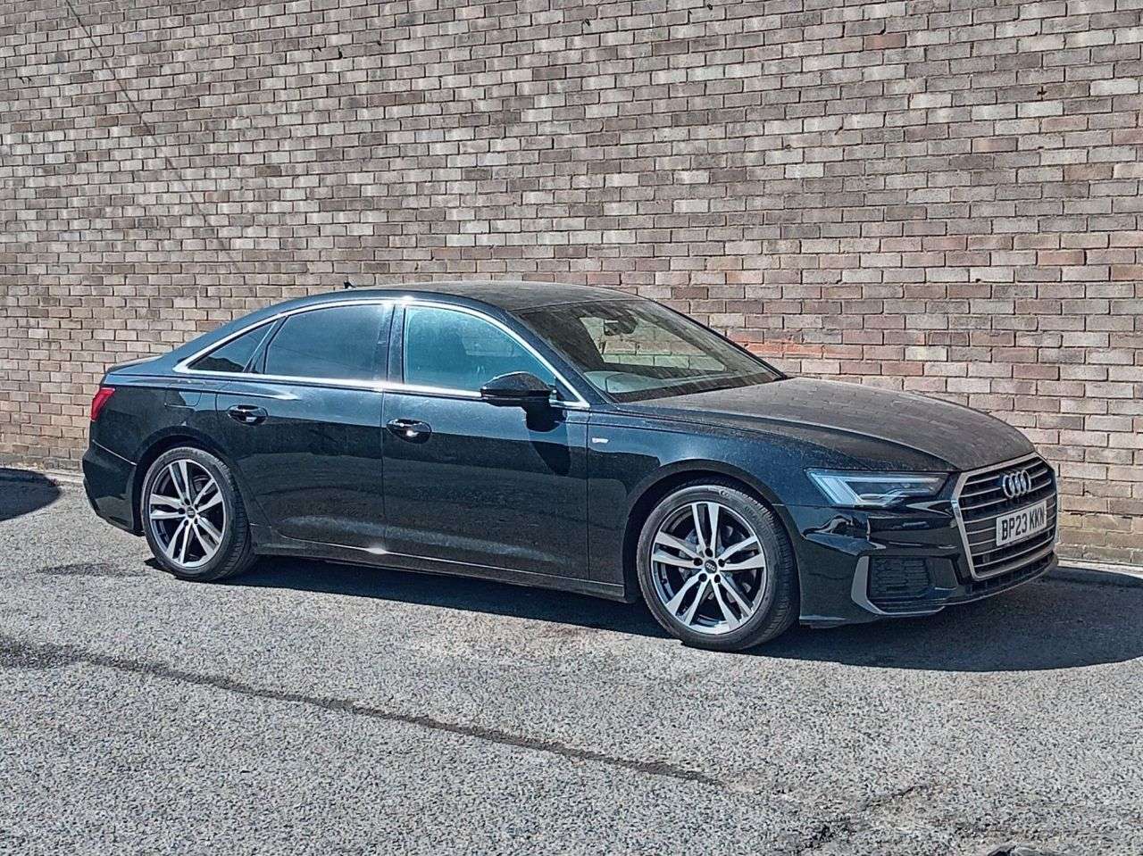 A 2023 AUDI A6 SALOON 2.0 TFSI 40 S line Saloon 4dr Petrol S Tronic Euro 6 (s/s) (204 ps) A 2023 AUDI A6 SALOON 2.0 TFSI 40 S line Saloon 4dr Petrol S Tronic Euro 6 (s/s) (204 ps)