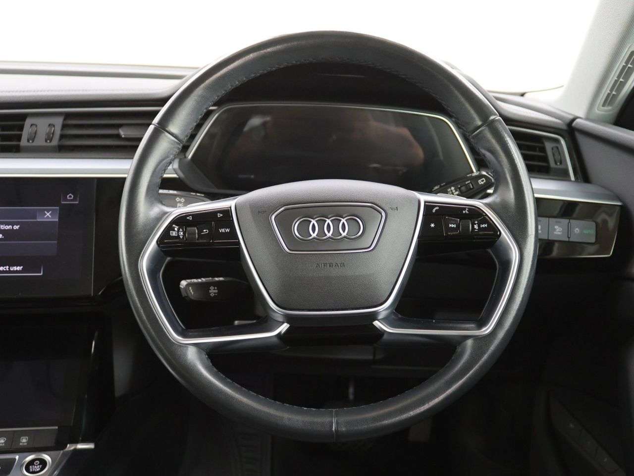 2021 AUDI E-TRON 2021 AUDI E-TRON