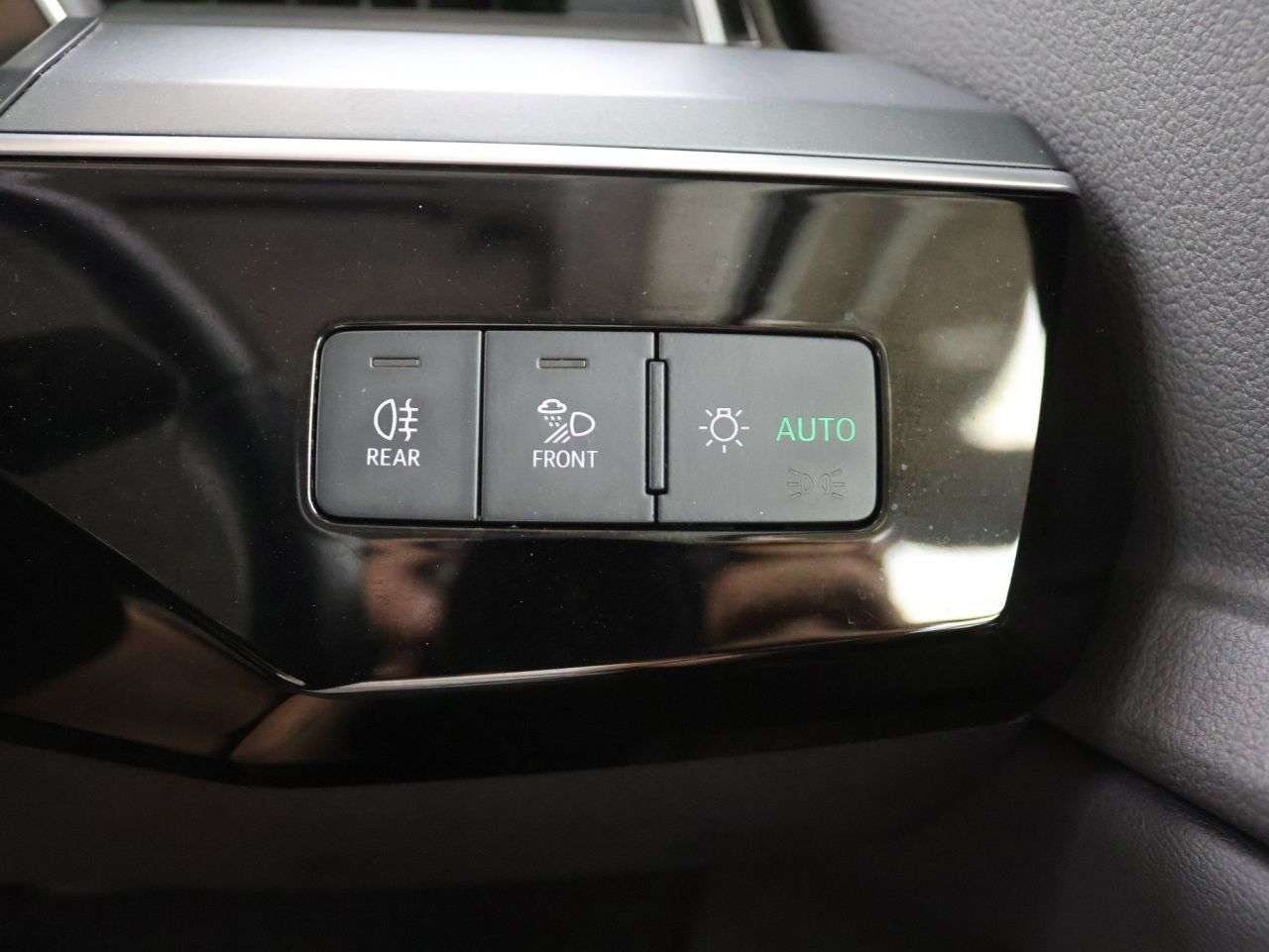 2021 AUDI E-TRON 2021 AUDI E-TRON