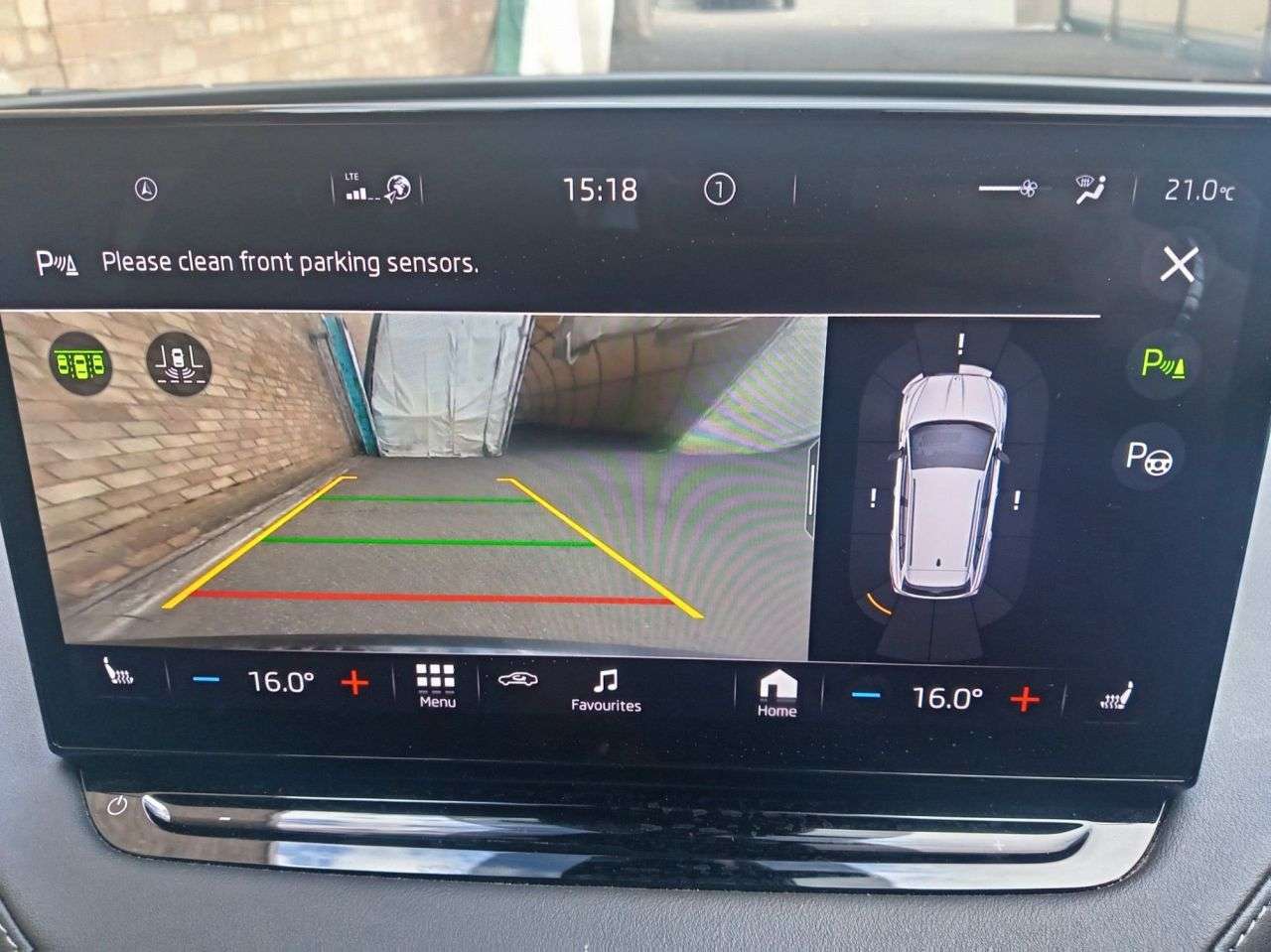 A 2022 SKODA ENYAQ iV 82kWh 80x SportLine SUV 5dr Electric Auto 4WD (DC125kW) (265 ps) A 2022 SKODA ENYAQ iV 82kWh 80x SportLine SUV 5dr Electric Auto 4WD (DC125kW) (265 ps)