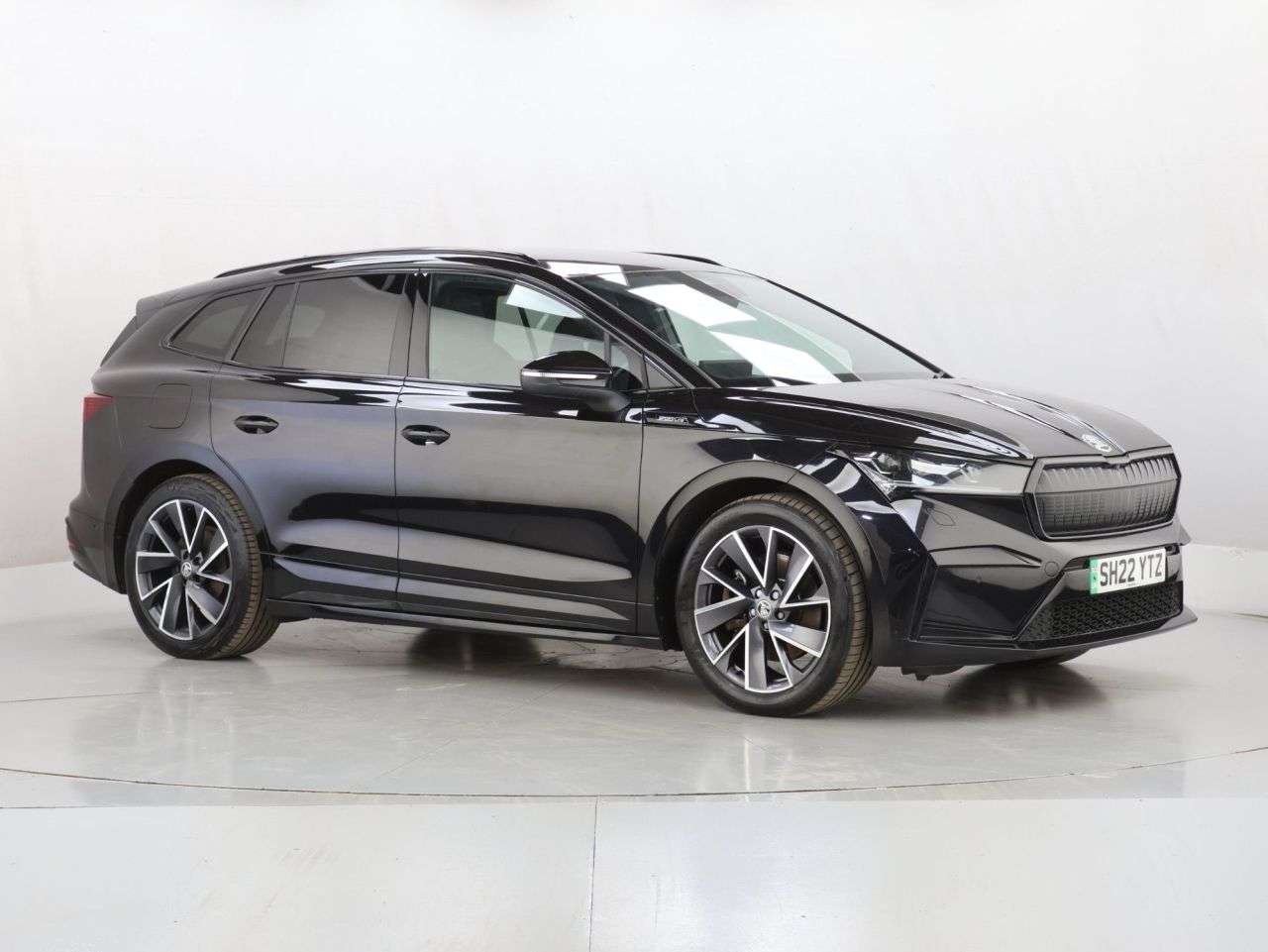 A 2022 SKODA ENYAQ iV 82kWh 80x SportLine SUV 5dr Electric Auto 4WD (DC125kW) (265 ps) A 2022 SKODA ENYAQ iV 82kWh 80x SportLine SUV 5dr Electric Auto 4WD (DC125kW) (265 ps)