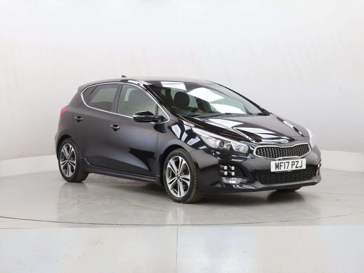 A 2017 KIA CEED 1.6 CRDi GT-Line Hatchback 5dr Diesel Manual Euro 6 (s/s) (134 bhp) A 2017 KIA CEED 1.6 CRDi GT-Line Hatchback 5dr Diesel Manual Euro 6 (s/s) (134 bhp)