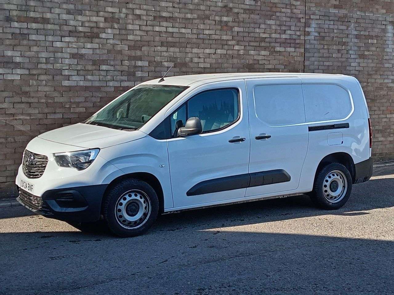 A 2024 VAUXHALL COMBO 1.5 Turbo D 2300 Prime Panel Van 6dr Diesel Manual L2 H1 Euro 6 (s/s) (100 A 2024 VAUXHALL COMBO 1.5 Turbo D 2300 Prime Panel Van 6dr Diesel Manual L2 H1 Euro 6 (s/s) (100