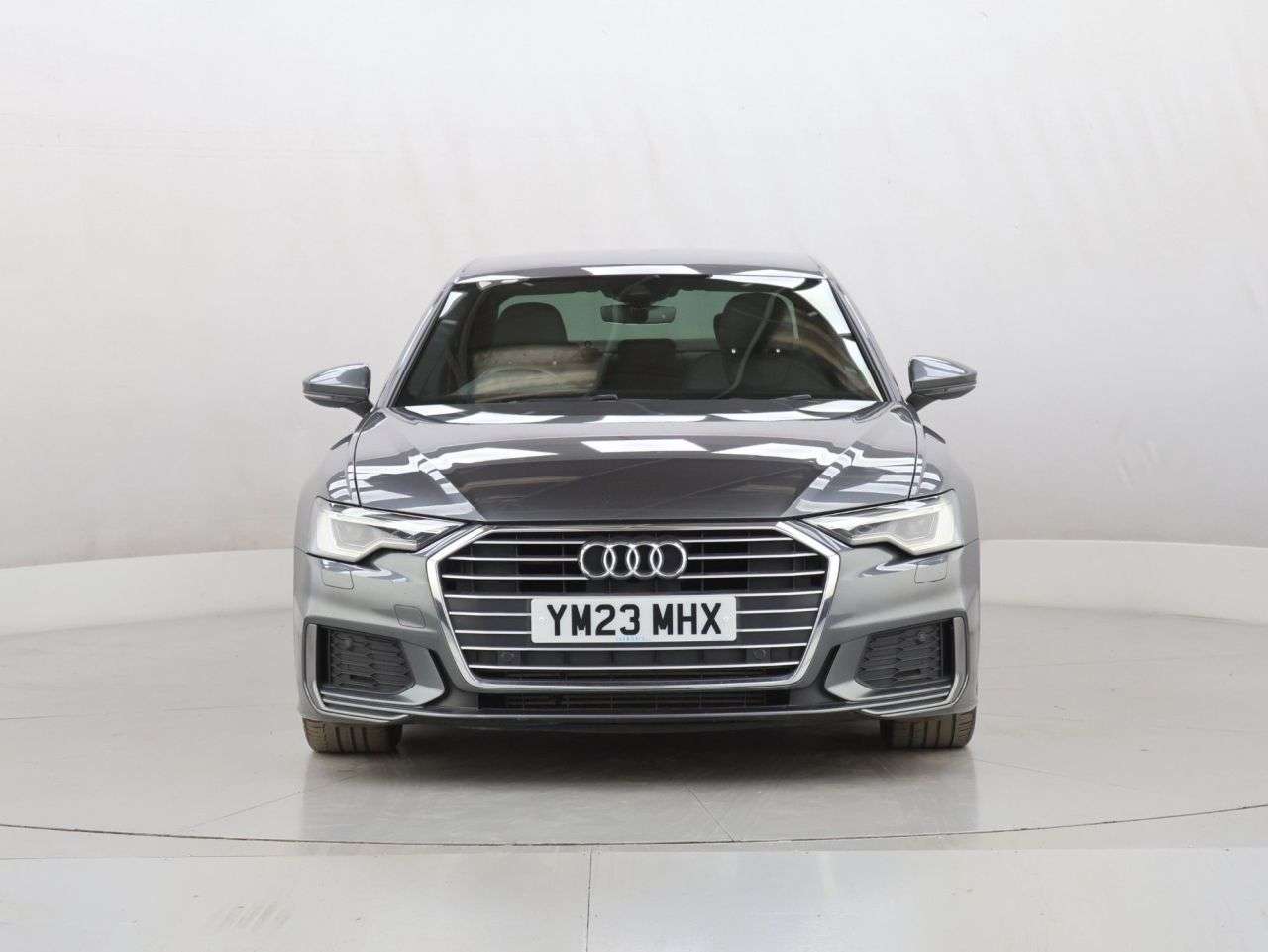 A 2023 AUDI A6 SALOON 2.0 TFSI 40 S line Saloon 4dr Petrol S Tronic Euro 6 (s/s) (204 ps) A 2023 AUDI A6 SALOON 2.0 TFSI 40 S line Saloon 4dr Petrol S Tronic Euro 6 (s/s) (204 ps)