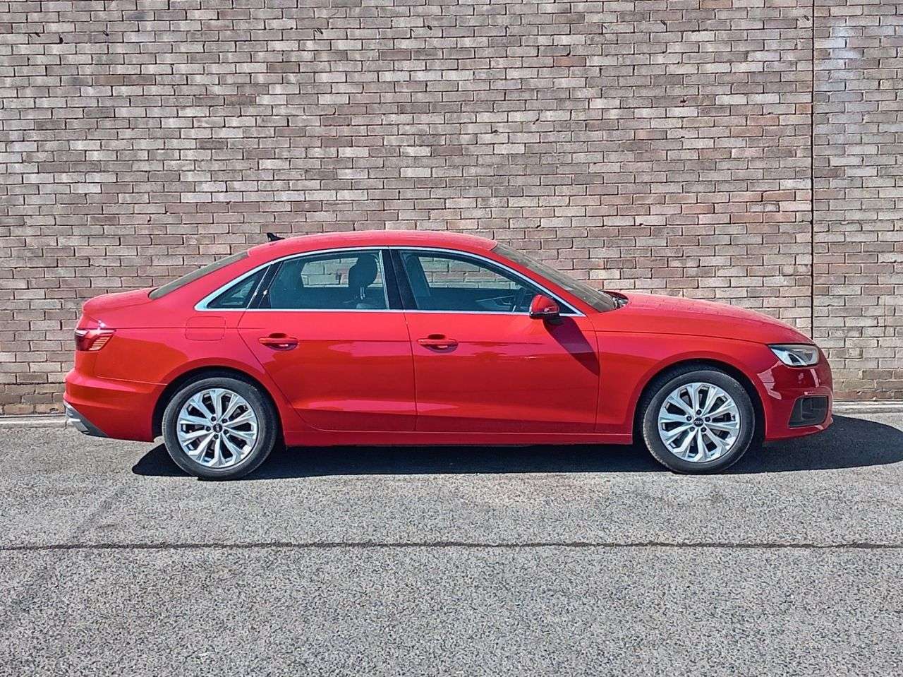 A 2023 AUDI A4 2.0 TFSI 35 Technik Saloon 4dr Petrol S Tronic Euro 6 (s/s) (150 ps) A 2023 AUDI A4 2.0 TFSI 35 Technik Saloon 4dr Petrol S Tronic Euro 6 (s/s) (150 ps)