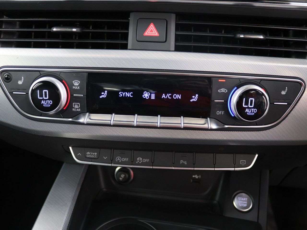 2023 AUDI A4 2023 AUDI A4