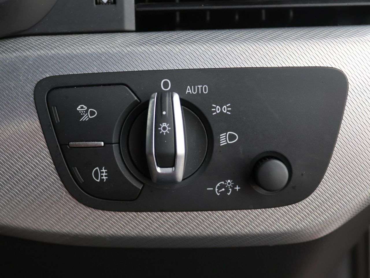 2023 AUDI A4 2023 AUDI A4