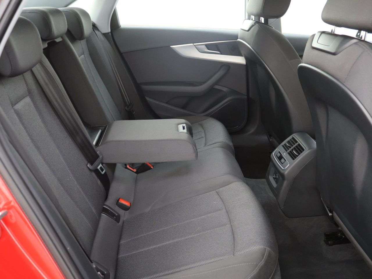 2023 AUDI A4 2023 AUDI A4