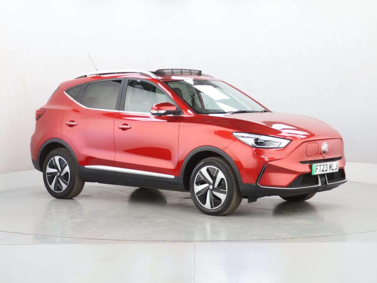 A 2023 MG MG ZS 72.6kWh Trophy Long Range SUV 5dr Electric Auto (156 ps) A 2023 MG MG ZS 72.6kWh Trophy Long Range SUV 5dr Electric Auto (156 ps)
