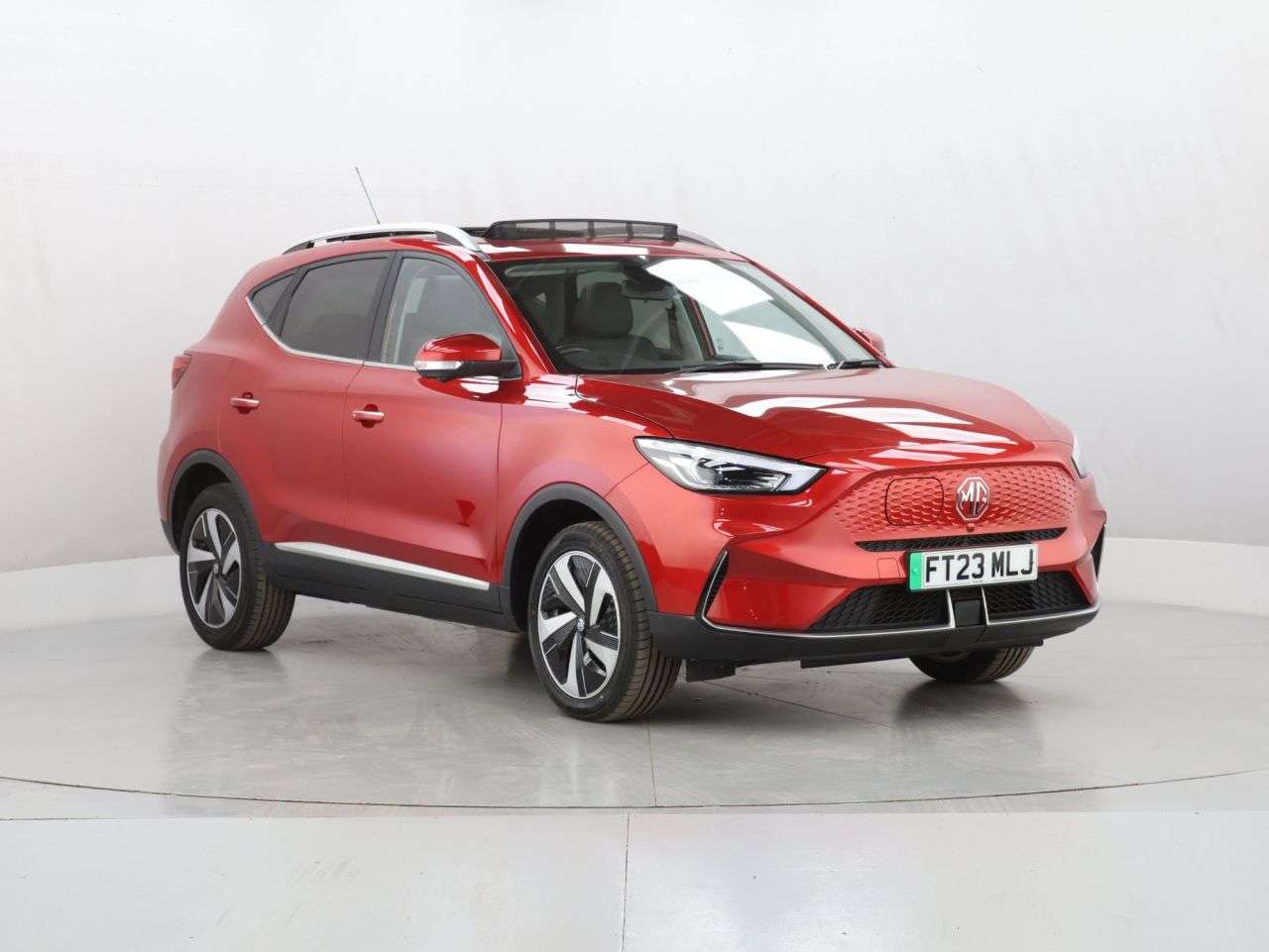A 2023 MG MG ZS 72.6kWh Trophy Long Range SUV 5dr Electric Auto (156 ps) A 2023 MG MG ZS 72.6kWh Trophy Long Range SUV 5dr Electric Auto (156 ps)