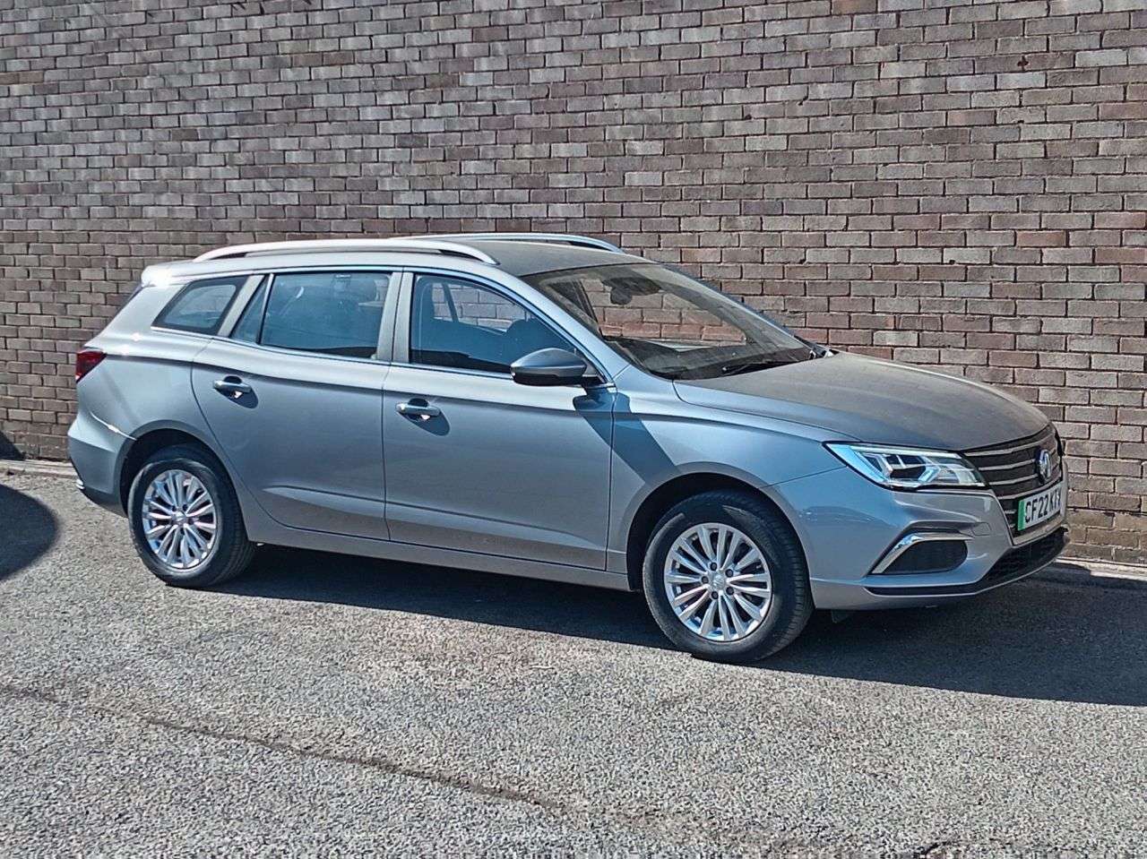 A 2022 MG MG 5 61.1kWh Exclusive Long Range Estate 5dr Electric Auto (156 ps) A 2022 MG MG 5 61.1kWh Exclusive Long Range Estate 5dr Electric Auto (156 ps)
