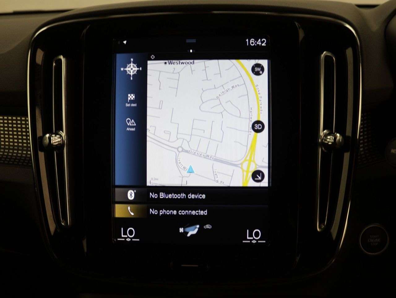2021 VOLVO XC40 2021 VOLVO XC40