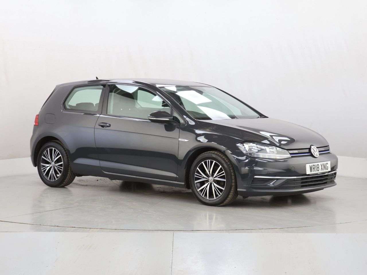 A 2018 VOLKSWAGEN GOLF 1.5 TSI EVO BlueMotion Tech SE Hatchback 3dr Petrol Manual Euro 6 (s/s) (13 A 2018 VOLKSWAGEN GOLF 1.5 TSI EVO BlueMotion Tech SE Hatchback 3dr Petrol Manual Euro 6 (s/s) (13