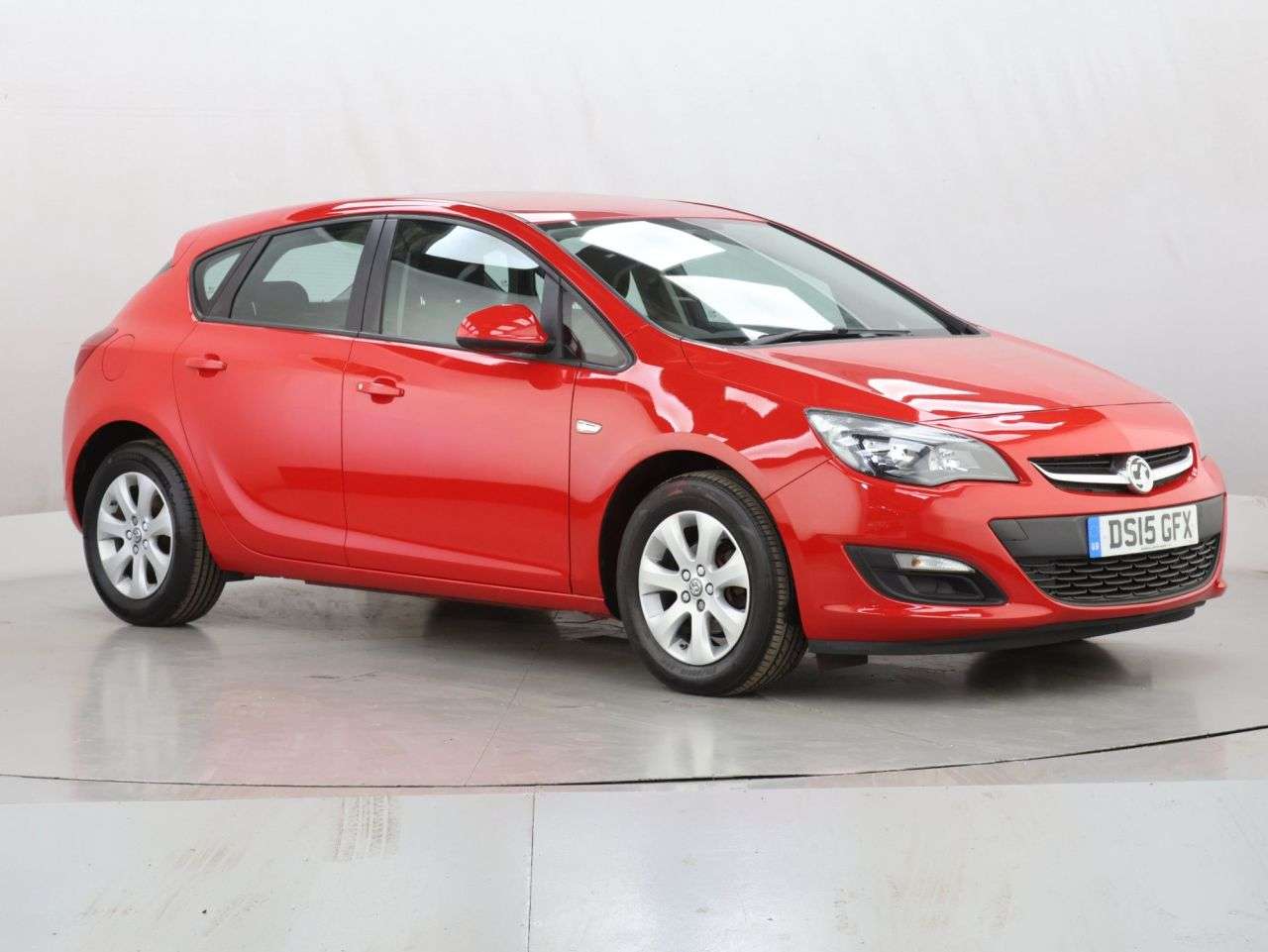 A 2015 VAUXHALL ASTRA 1.6i Design Hatchback 5dr Petrol Manual Euro 6 (115 ps) A 2015 VAUXHALL ASTRA 1.6i Design Hatchback 5dr Petrol Manual Euro 6 (115 ps)
