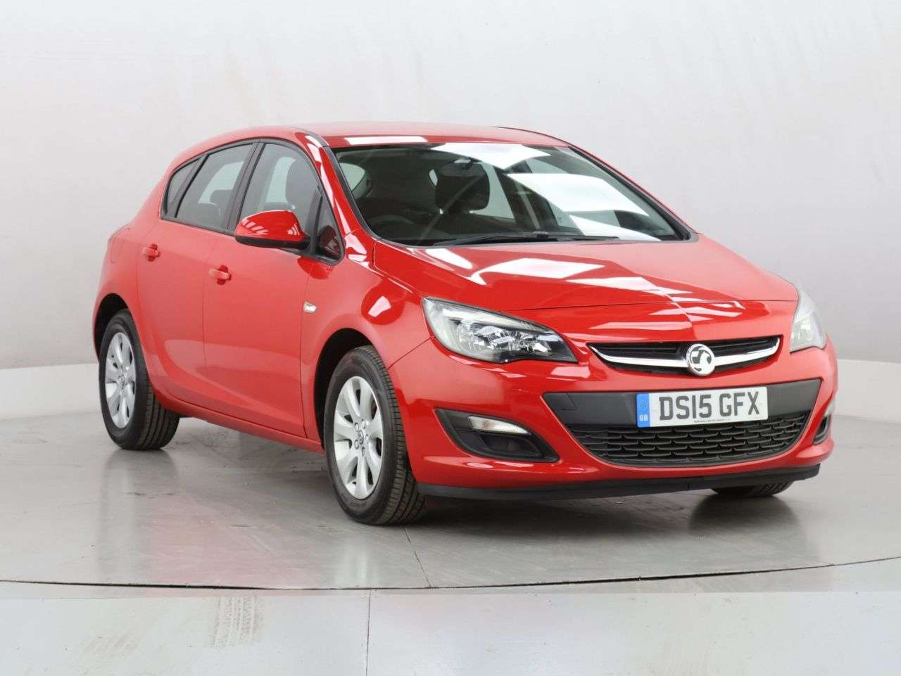A 2015 VAUXHALL ASTRA 1.6i Design Hatchback 5dr Petrol Manual Euro 6 (115 ps) A 2015 VAUXHALL ASTRA 1.6i Design Hatchback 5dr Petrol Manual Euro 6 (115 ps)