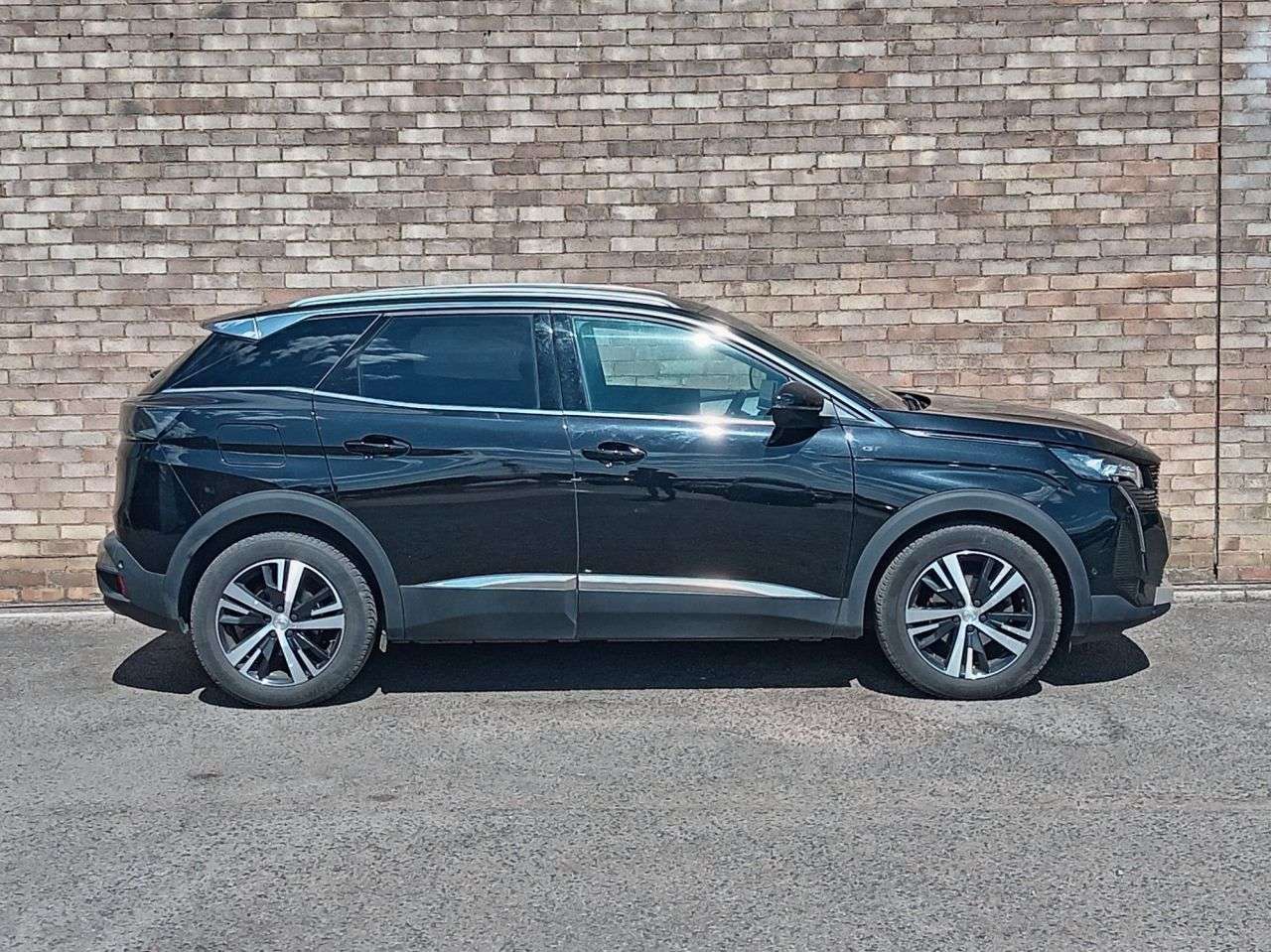 A 2022 PEUGEOT 3008 1.2 PureTech GT SUV 5dr Petrol EAT Euro 6 (s/s) (130 ps) A 2022 PEUGEOT 3008 1.2 PureTech GT SUV 5dr Petrol EAT Euro 6 (s/s) (130 ps)