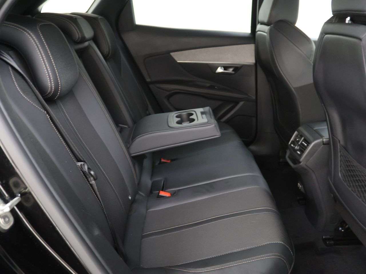 2022 PEUGEOT 3008 2022 PEUGEOT 3008