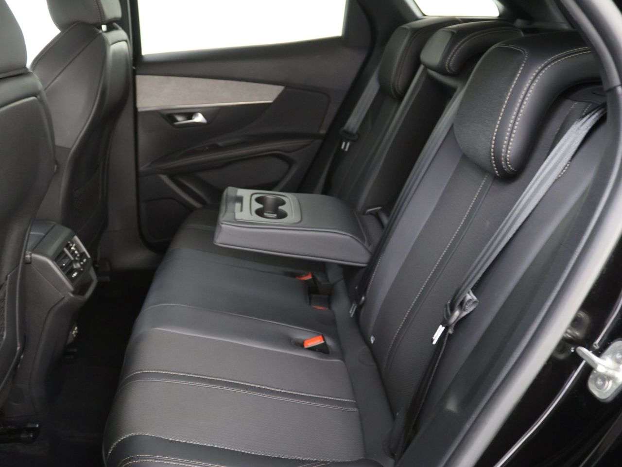 2022 PEUGEOT 3008 2022 PEUGEOT 3008