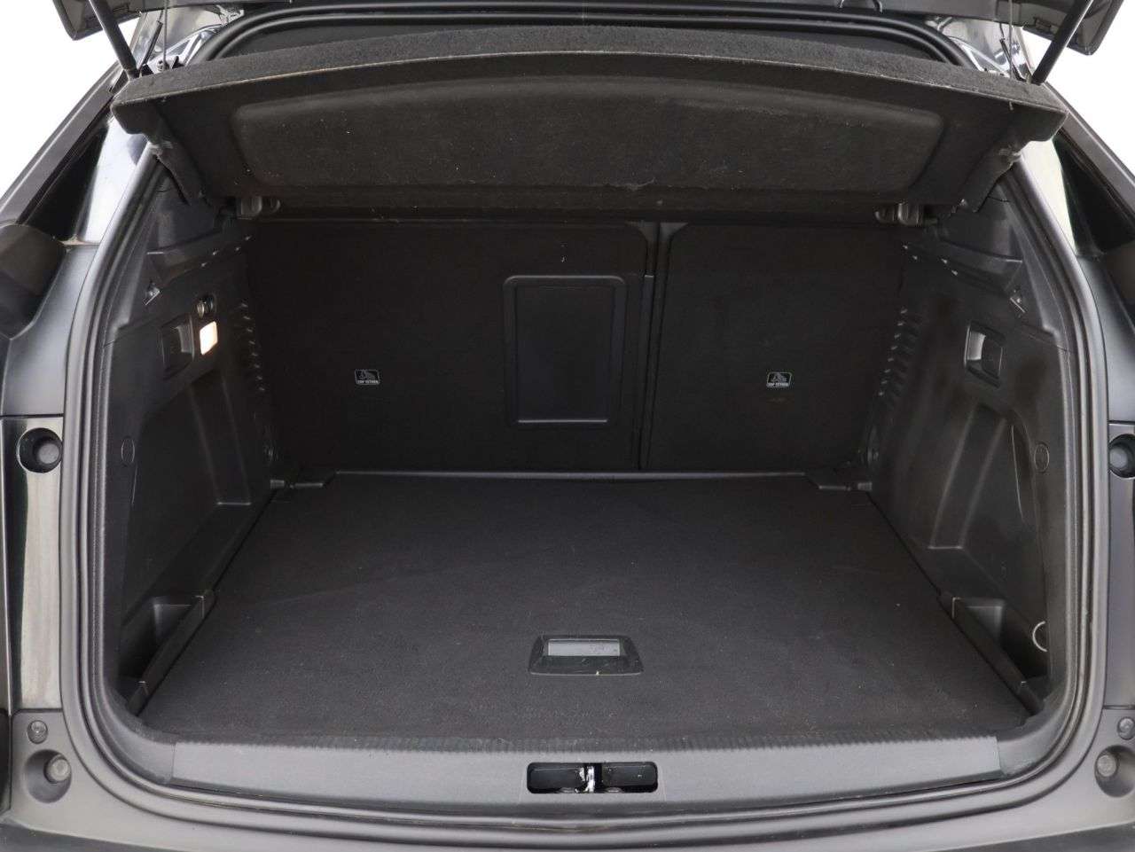 2022 PEUGEOT 3008 2022 PEUGEOT 3008