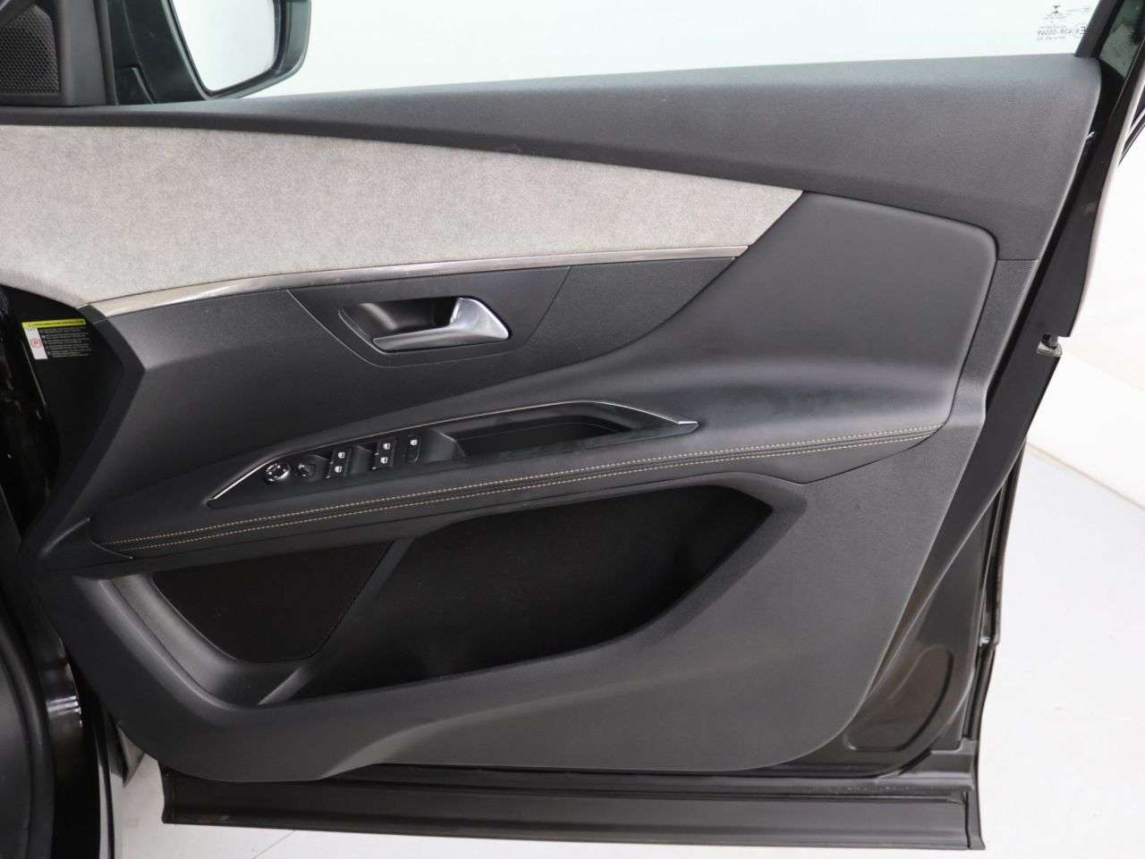 2022 PEUGEOT 3008 2022 PEUGEOT 3008