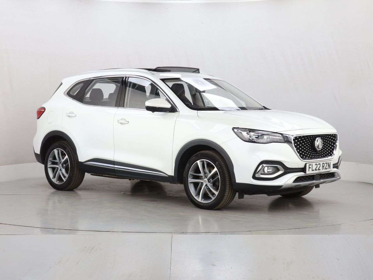 A 2022 MG MG HS 1.5 T-GDI 16.6kWh Exclusive SUV 5dr Petrol Plug-in Hybrid Auto Euro 6 (s/s) A 2022 MG MG HS 1.5 T-GDI 16.6kWh Exclusive SUV 5dr Petrol Plug-in Hybrid Auto Euro 6 (s/s)