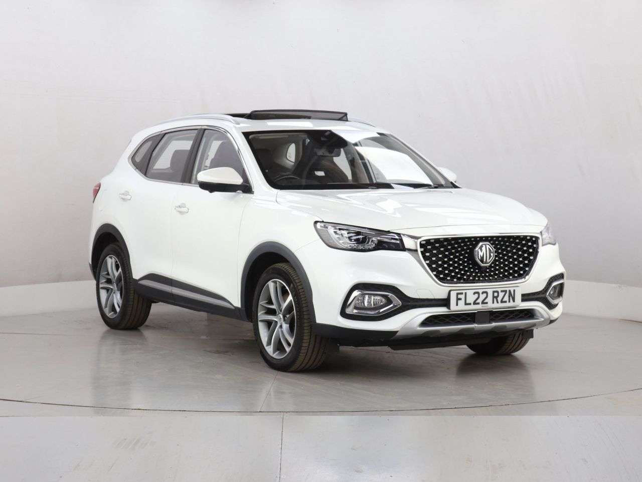 A 2022 MG MG HS 1.5 T-GDI 16.6kWh Exclusive SUV 5dr Petrol Plug-in Hybrid Auto Euro 6 (s/s) A 2022 MG MG HS 1.5 T-GDI 16.6kWh Exclusive SUV 5dr Petrol Plug-in Hybrid Auto Euro 6 (s/s)