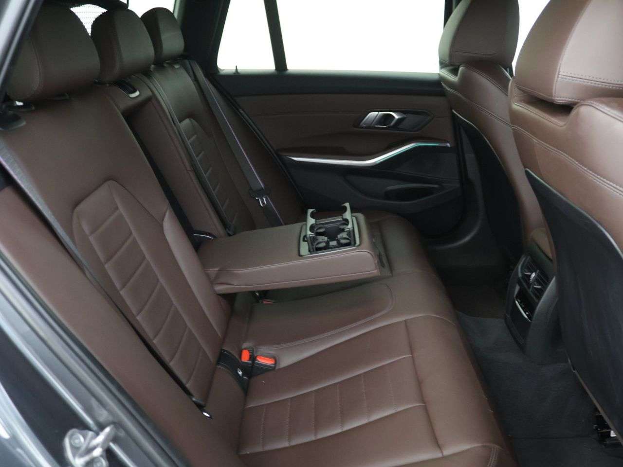 A 2021 BMW 3 SERIES 2.0 330e 12kWh M Sport Touring 5dr Petrol Plug-in Hybrid Auto Euro 6 (s/s) A 2021 BMW 3 SERIES 2.0 330e 12kWh M Sport Touring 5dr Petrol Plug-in Hybrid Auto Euro 6 (s/s)