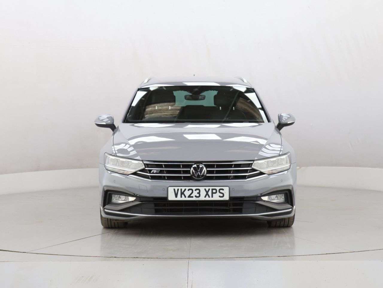 A 2023 VOLKSWAGEN PASSAT 1.5 TSI EVO R-Line Estate 5dr Petrol DSG Euro 6 (s/s) (150 ps) A 2023 VOLKSWAGEN PASSAT 1.5 TSI EVO R-Line Estate 5dr Petrol DSG Euro 6 (s/s) (150 ps)